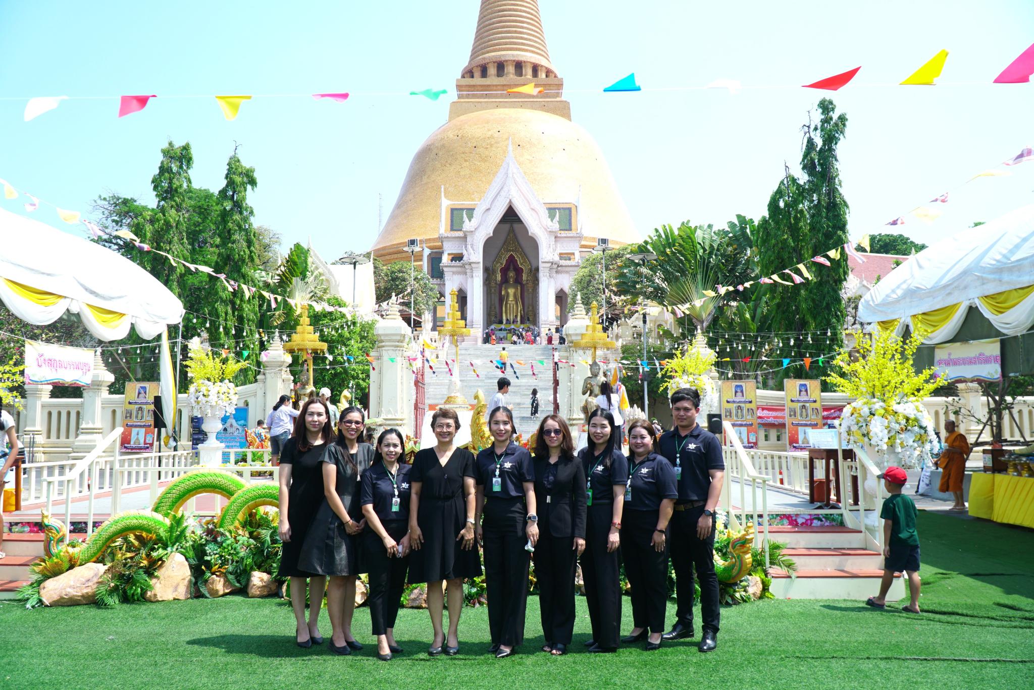 ม.เกษตร กำแพงแสน ร่วมพิธีถวายผ้าอาบน้ำฝน สรงน้ำพระ ณ องค์พระปฐมเจดีย์