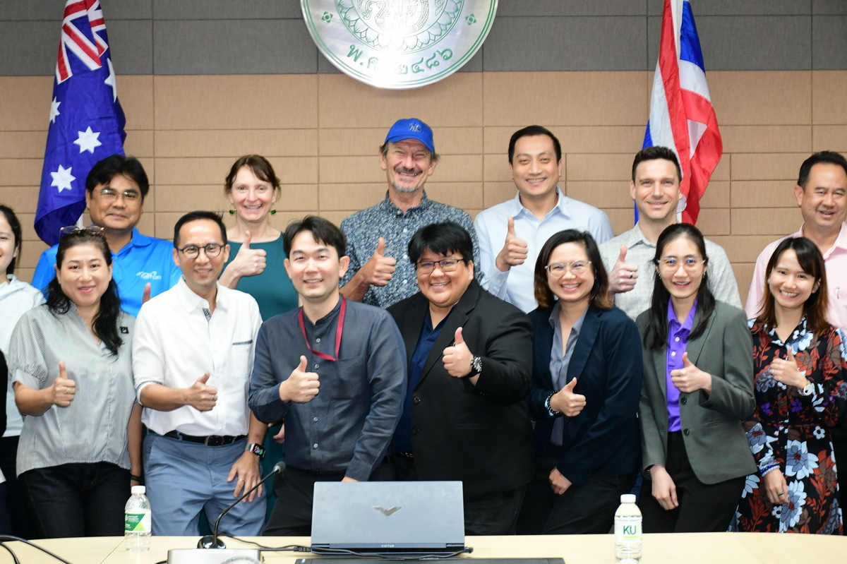 ผู้เข้าสัมมนา Thailand-Australia Genome Editing Innovation Forum เยี่ยมชมศูนย์วิทยาศาสตร์ข้าว มก.กพส.
