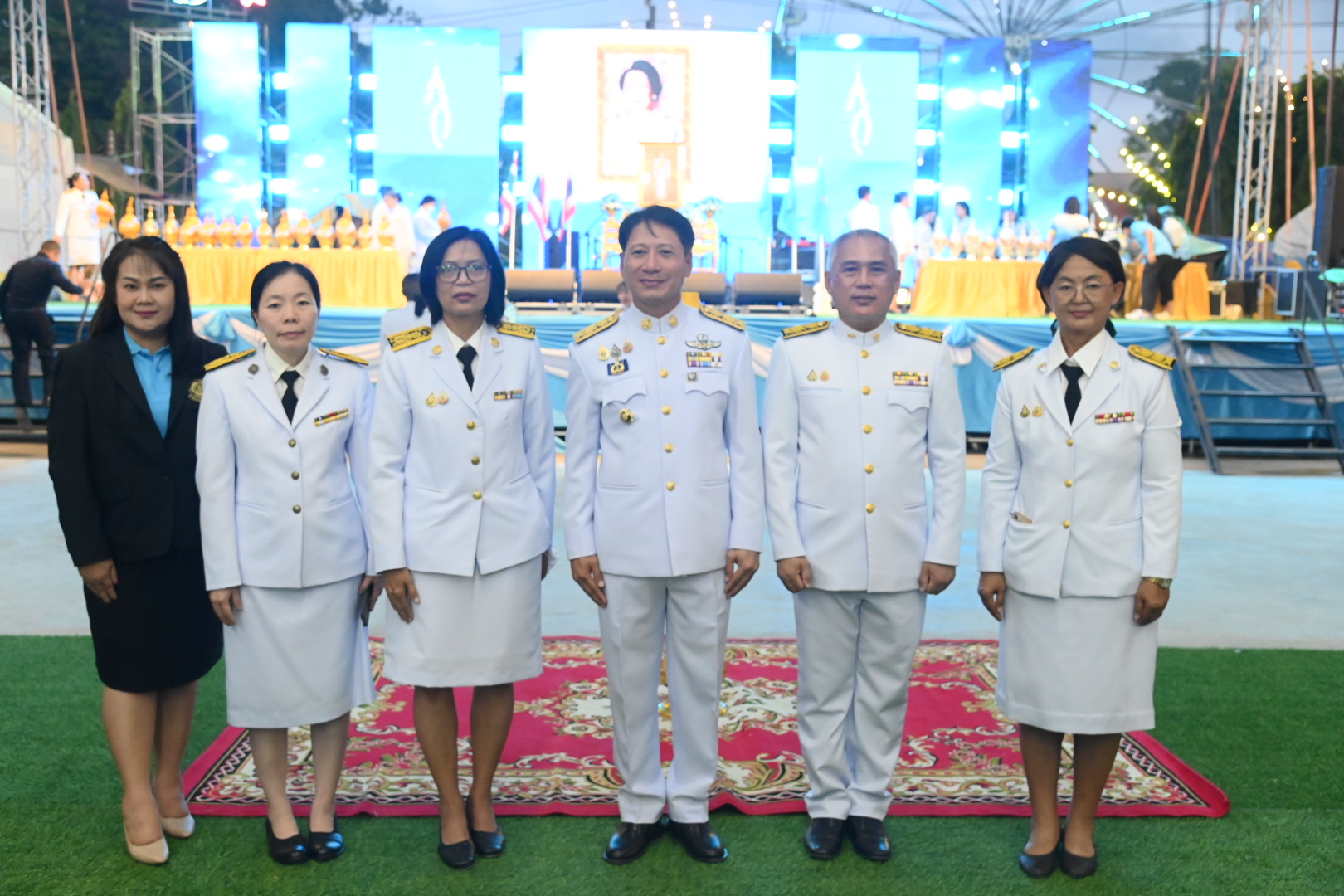 ม.เกษตร กำแพงแสน ร่วมพิธีถวายเครื่องราชสักการะและวางพานพุ่ม และพิธีจุดเทียนชัยถวายพระพรชัยมงคล เนื่องในโอกาสวันเฉลิมพระชนมพรรษา สมเด็จพระนางเจ้าสิริกิติ์ พระบรมราชินีนาถ พระบรมราชชนนีพันปีหลวง