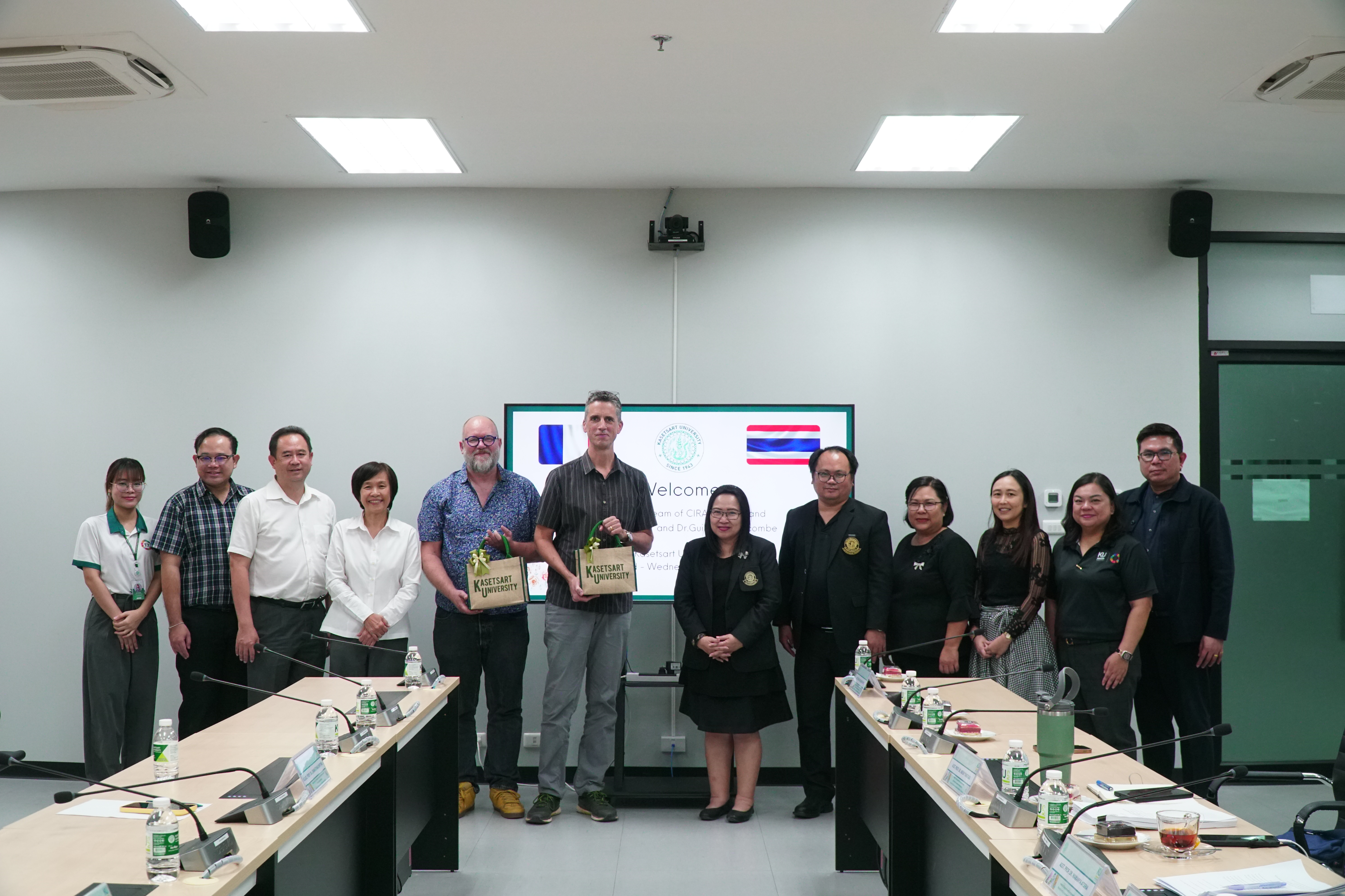 ม.เกษตร กำแพงแสน ให้การต้อนรับคณะนักวิจัย จากสถาบัน CIRAD (French Agricultural Research Centre for International Development) ประเทศฝรั่งเศส